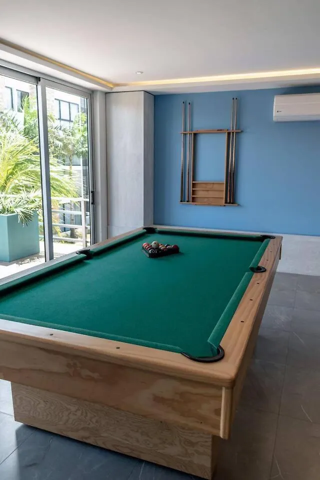 Holiday home Luxury Condo, Private Room, 150Mb Wifi, Ac, Gym Playa del Carmen