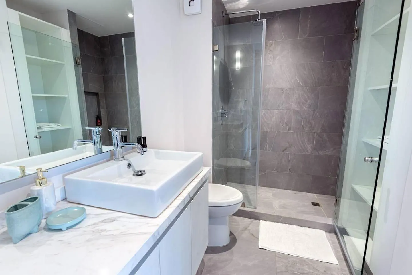 Holiday home Luxury Condo, Private Room, 150Mb Wifi, Ac, Gym Playa del Carmen Mexico